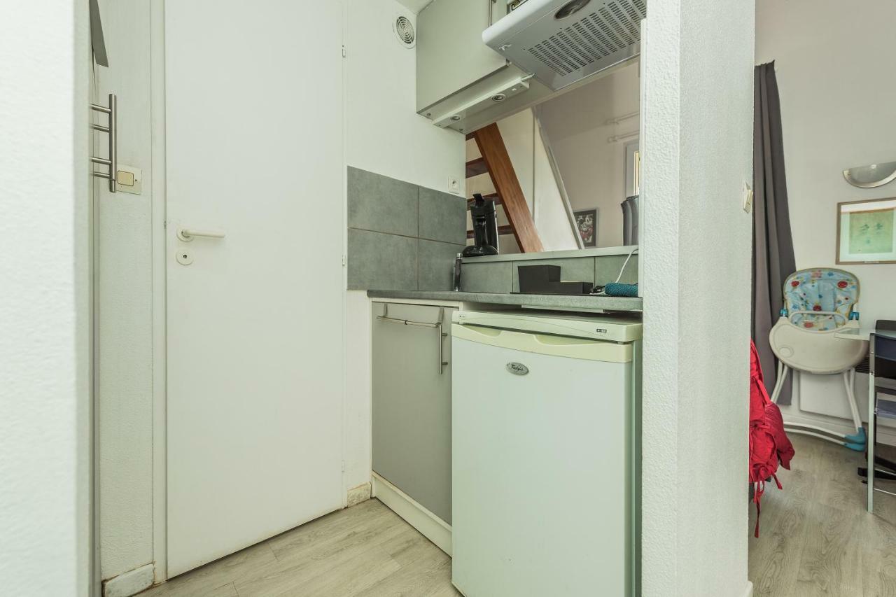James Cook - Fairytale Factory Appartement Bussy-Saint-Georges Buitenkant foto