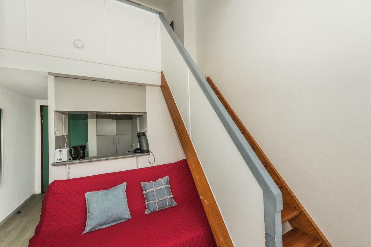James Cook - Fairytale Factory Appartement Bussy-Saint-Georges Buitenkant foto